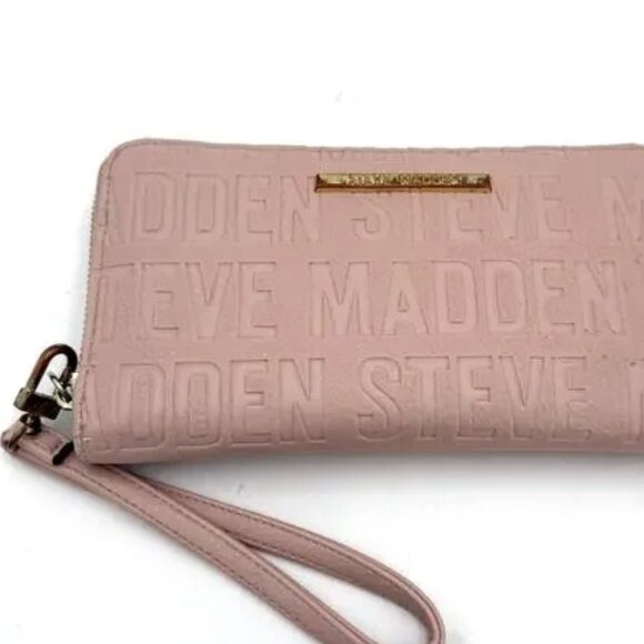 Steve Madden Light Pink Zip Around Wallet - Picture 1 of 4